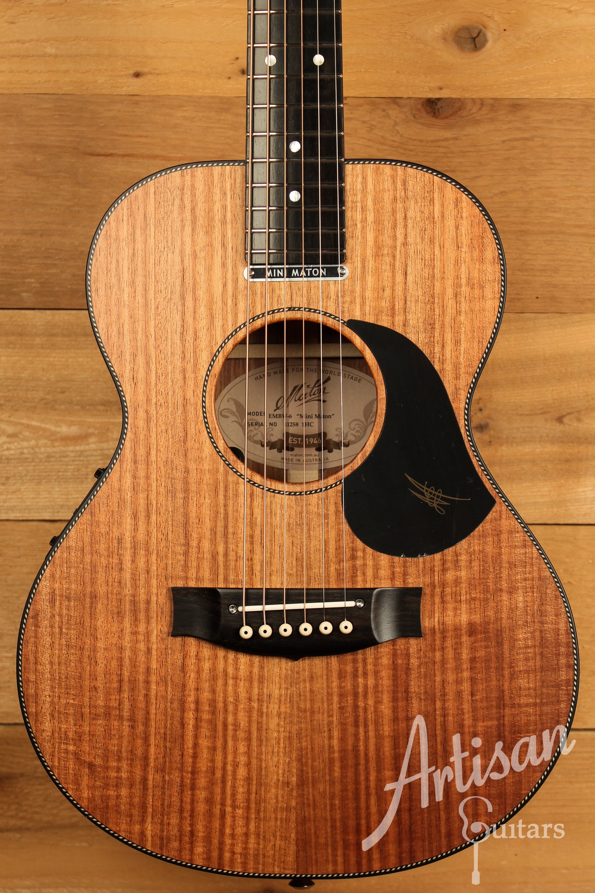 Maton EMBW6 Mini Guitar w/ Blackwood Top, Back & Sides and AP5 Pro Pickup System ID-12307 - Artisan Guitars