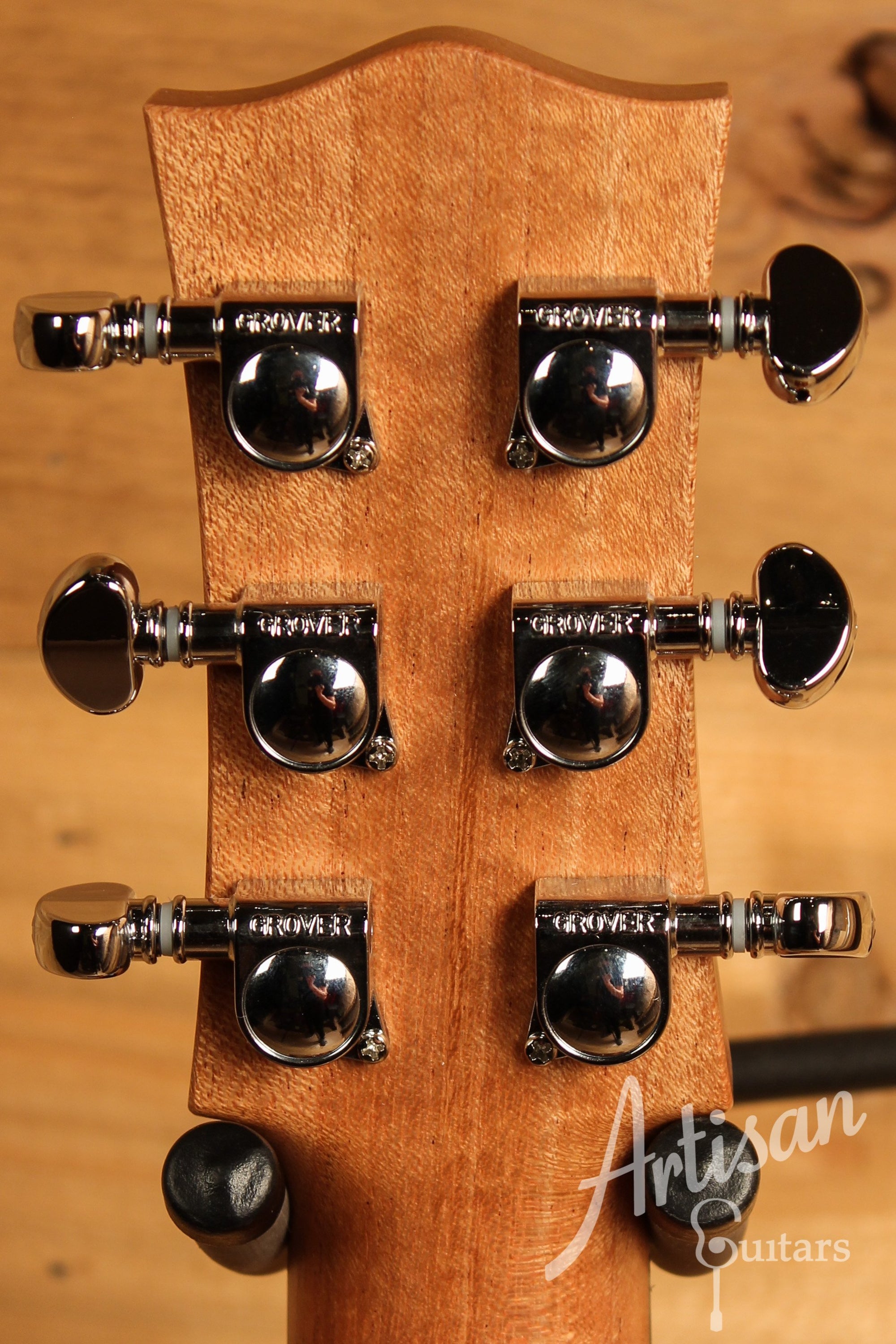 Maton EMBW6 Mini Guitar w/ Blackwood Top, Back & Sides and AP5 Pro Pickup System ID-12307 - Artisan Guitars
