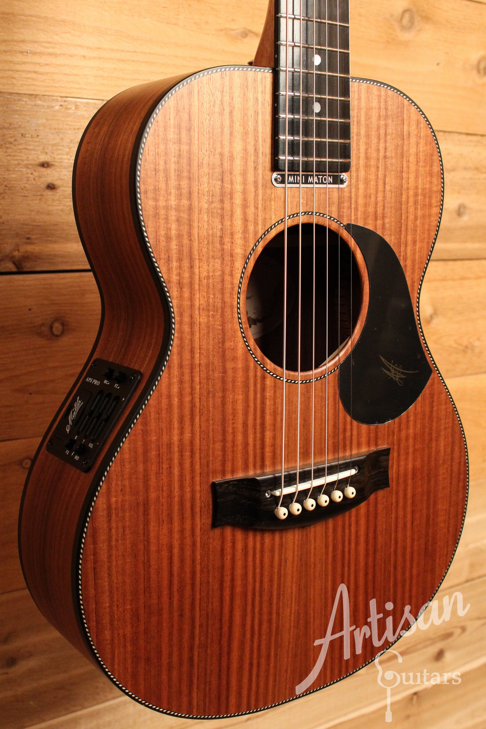 Maton EMBW6 Mini Guitar w/ Blackwood Top, Back & Sides and AP5 Pro Pickup System ID-12307 - Artisan Guitars