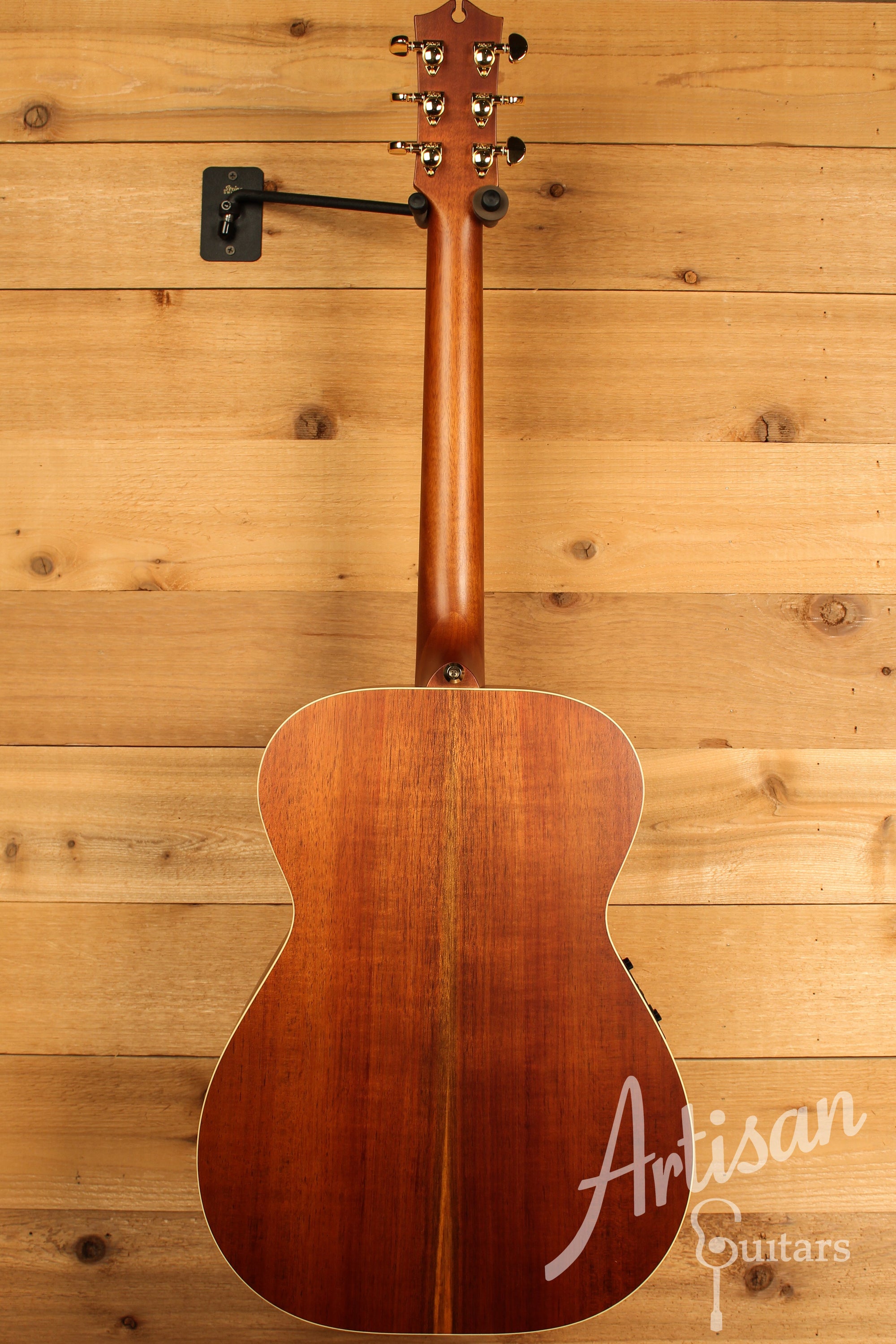 Maton EBG808 Nashville Series Sitka Spruce & Blackwood w/ Vintage Amber Sunburst Finish - Artisan Guitars