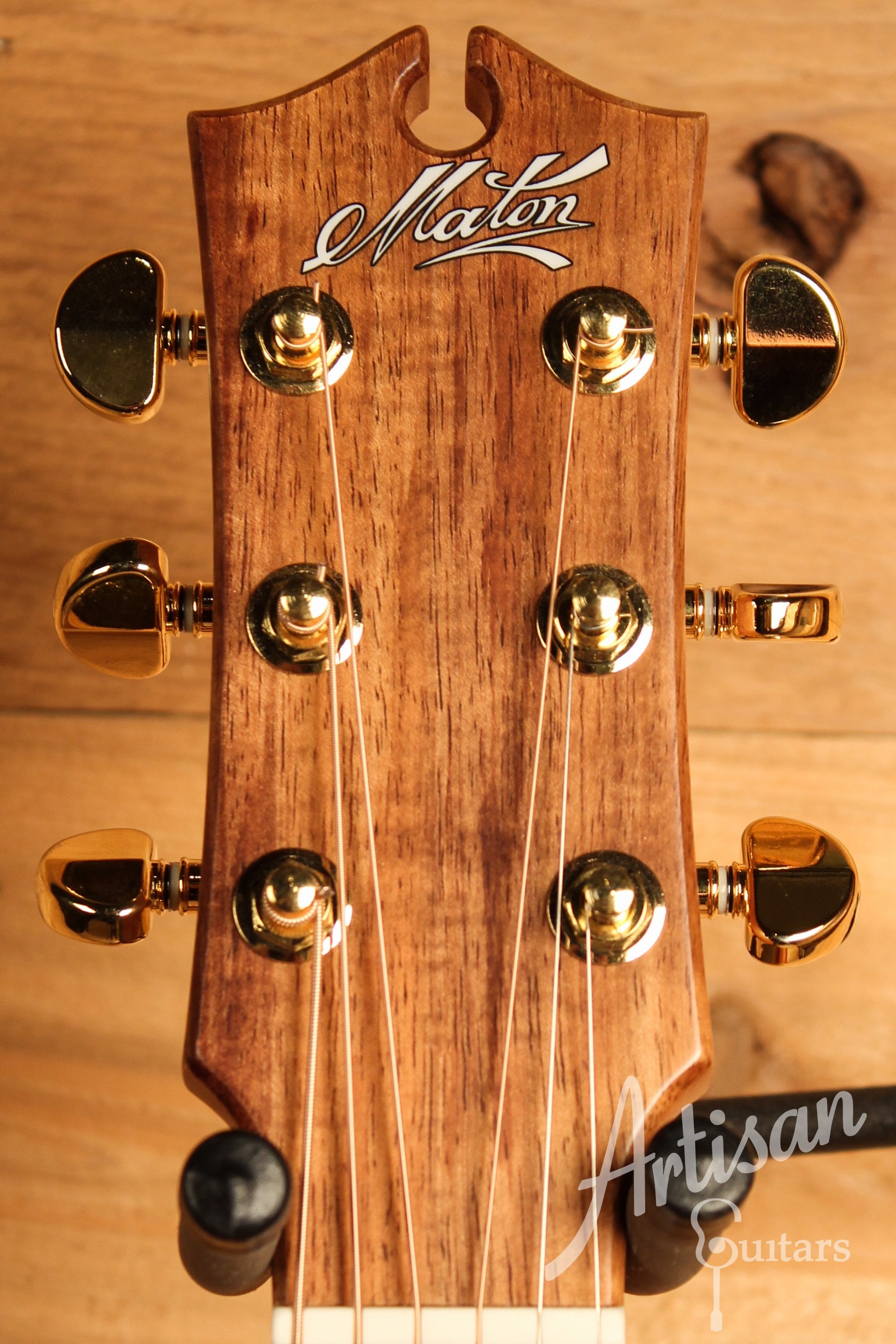Maton EBG808 Artist Series Sitka Spruce and Blackwood ID-12569 - Artisan Guitars