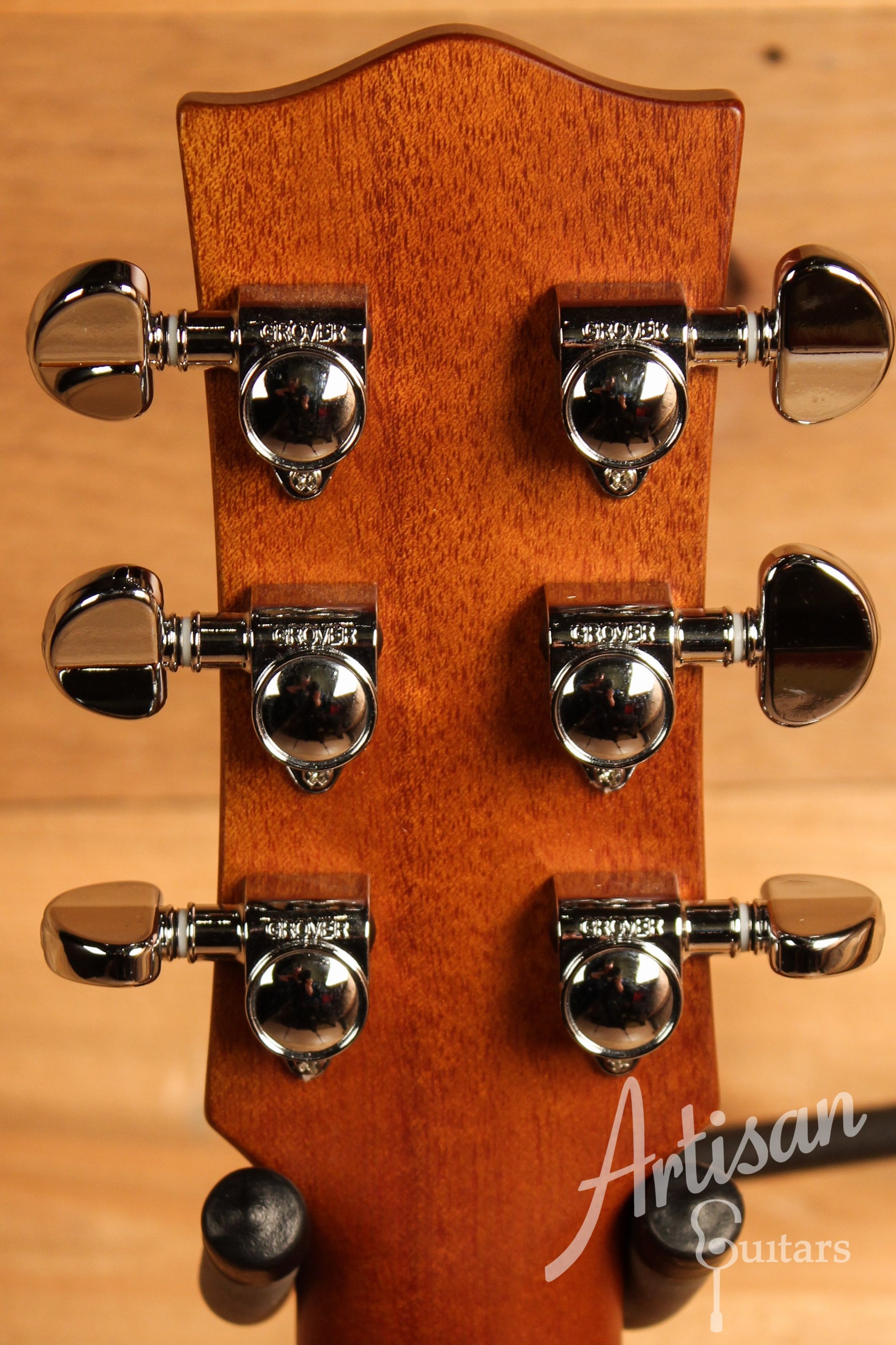 Maton EBG 808C TE Tommy Emmanuel Signature Guitar w/ Cutaway ID-12570 - Artisan Guitars