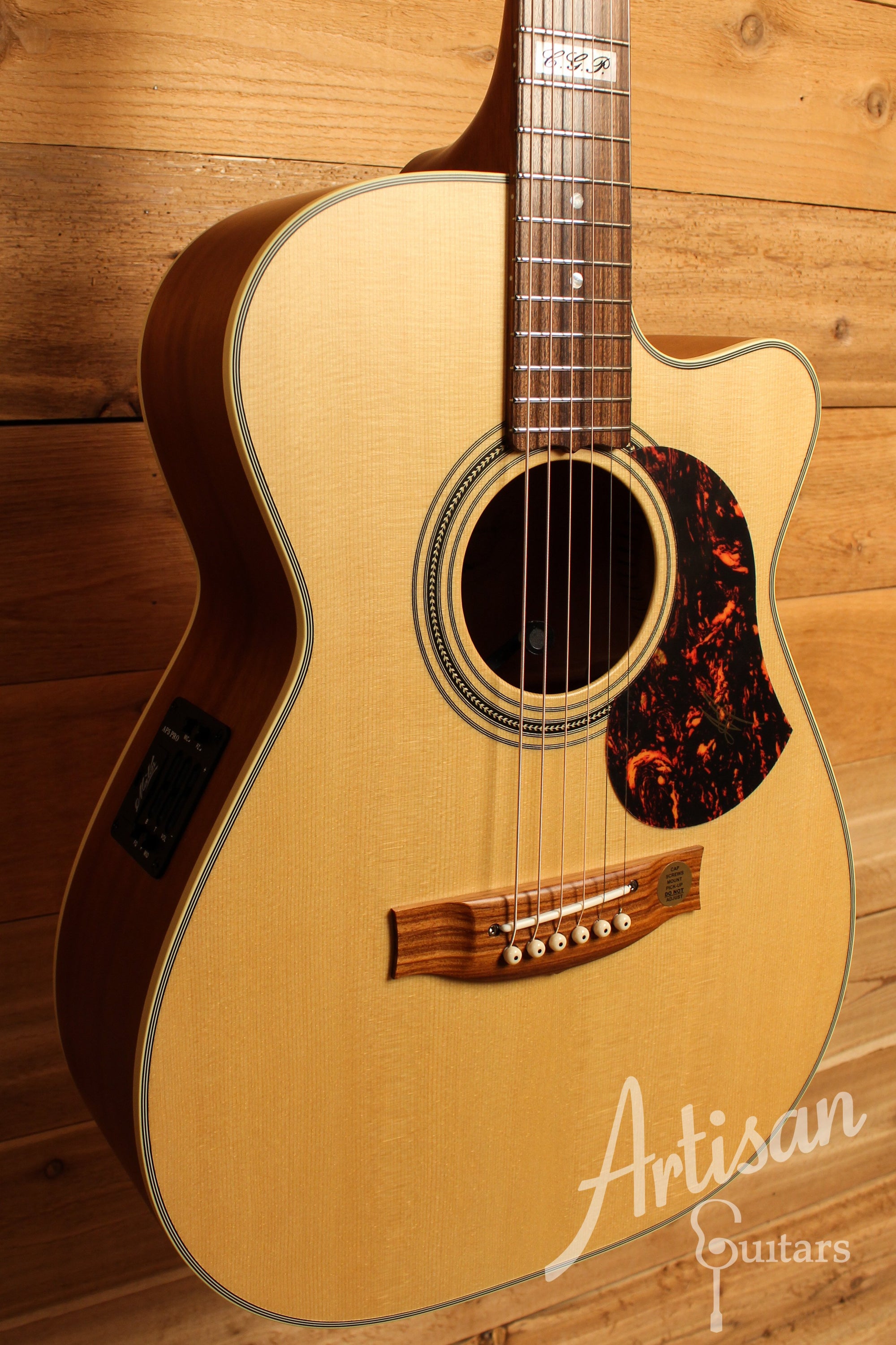 Maton EBG 808C TE Tommy Emmanuel Signature Guitar w/ Cutaway ID-12570 - Artisan Guitars