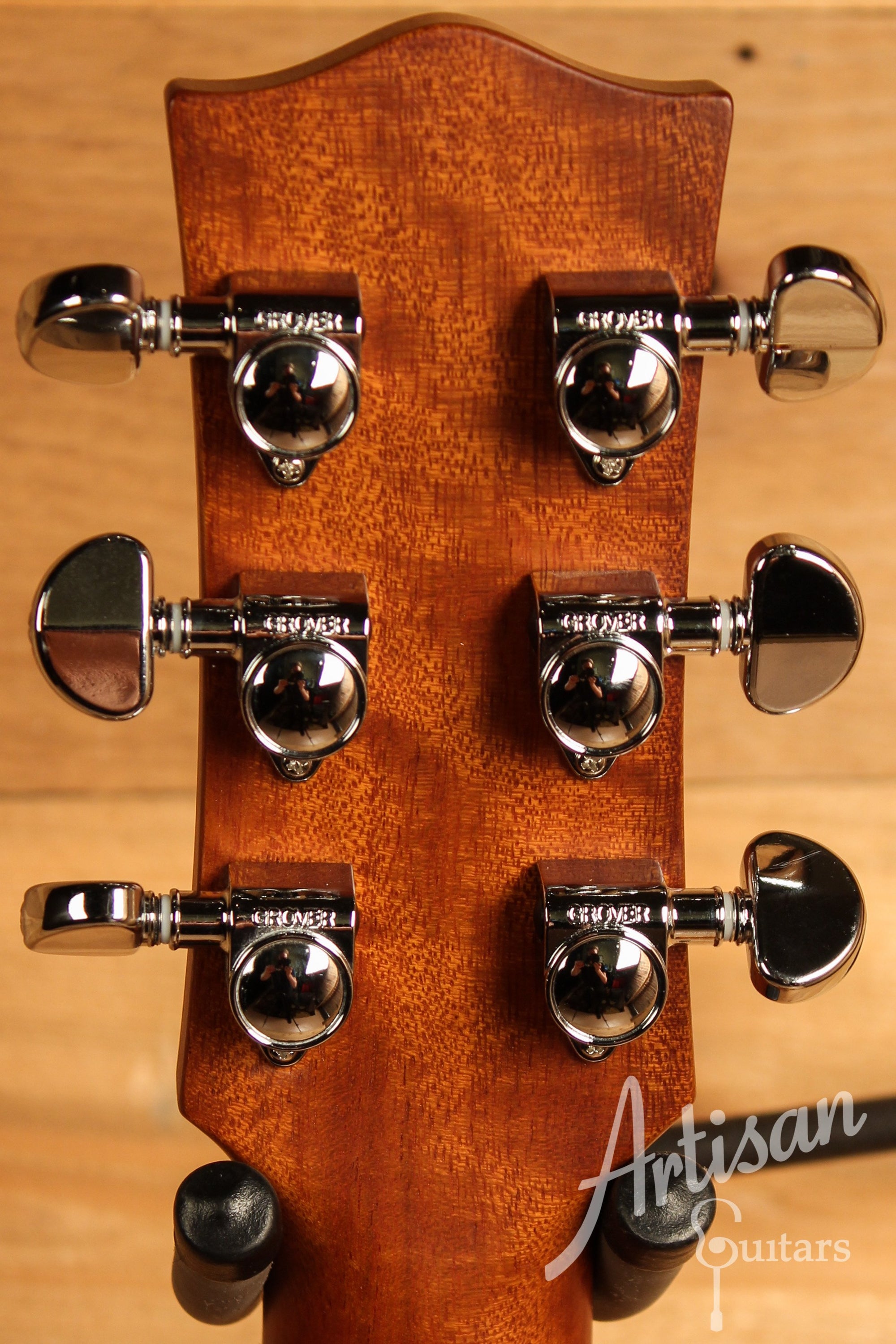 Maton EBG 808 TE Tommy Emmanuel Signature Guitar ID-12571 - Artisan Guitars