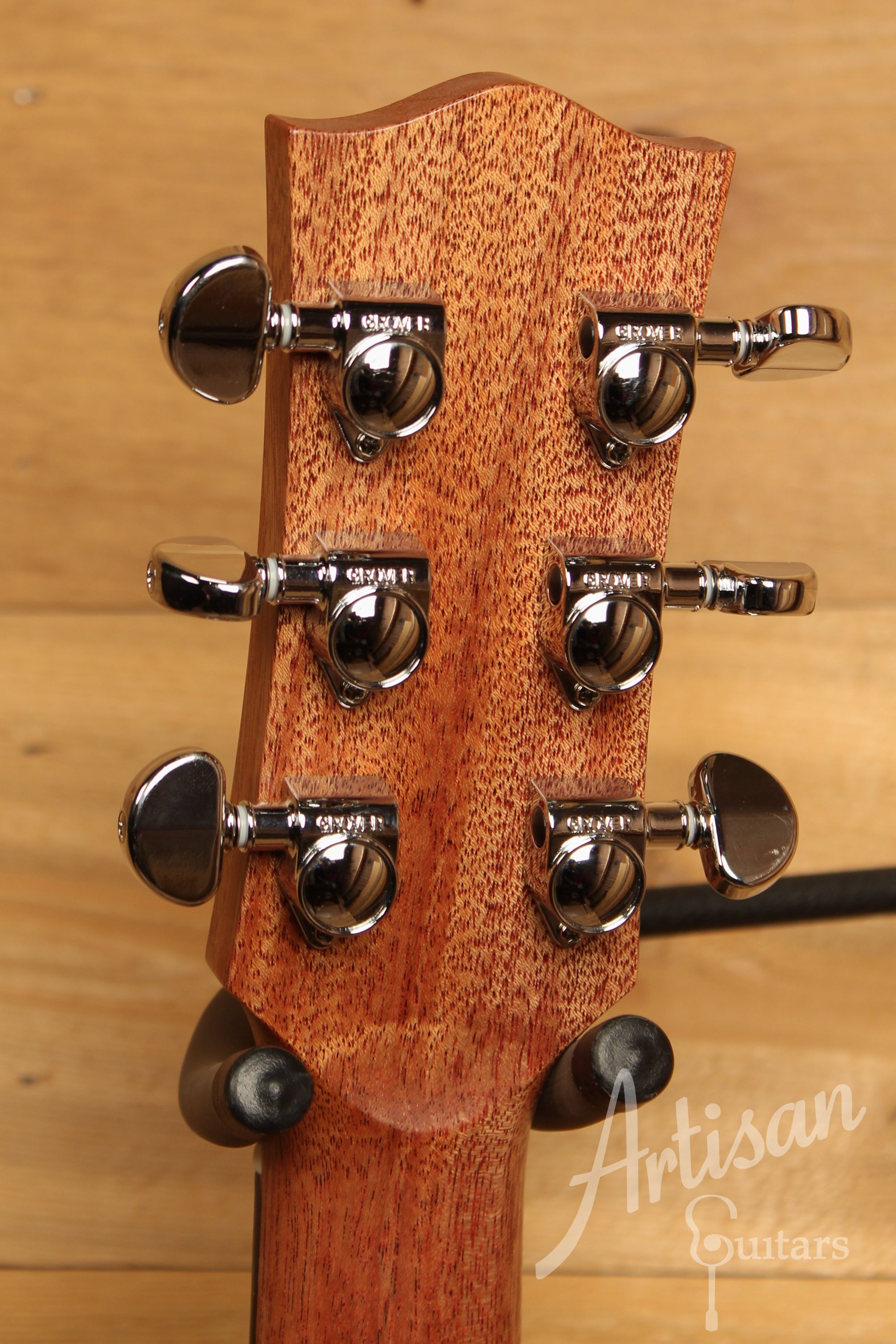 Maton T.E Personal Guitar Sitka Spruce and AAA"Bees Wings" Queensland Maple ID-11826 - Artisan Guitars