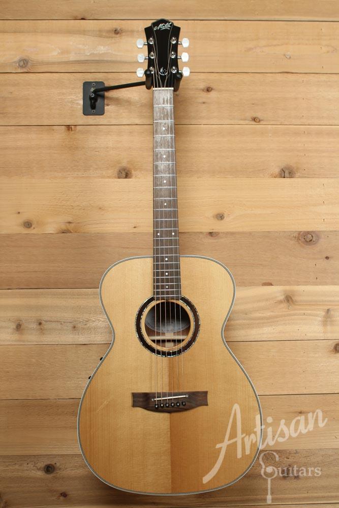 Maton Custom Shop 808 Debonair with Torrefied Spruce and Blackwood ID-9476 - Artisan Guitars
