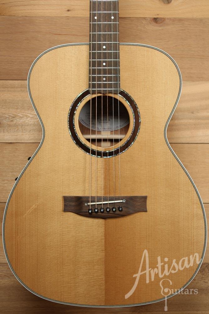 Maton Custom Shop 808 Debonair with Torrefied Spruce and Blackwood ID-9476 - Artisan Guitars