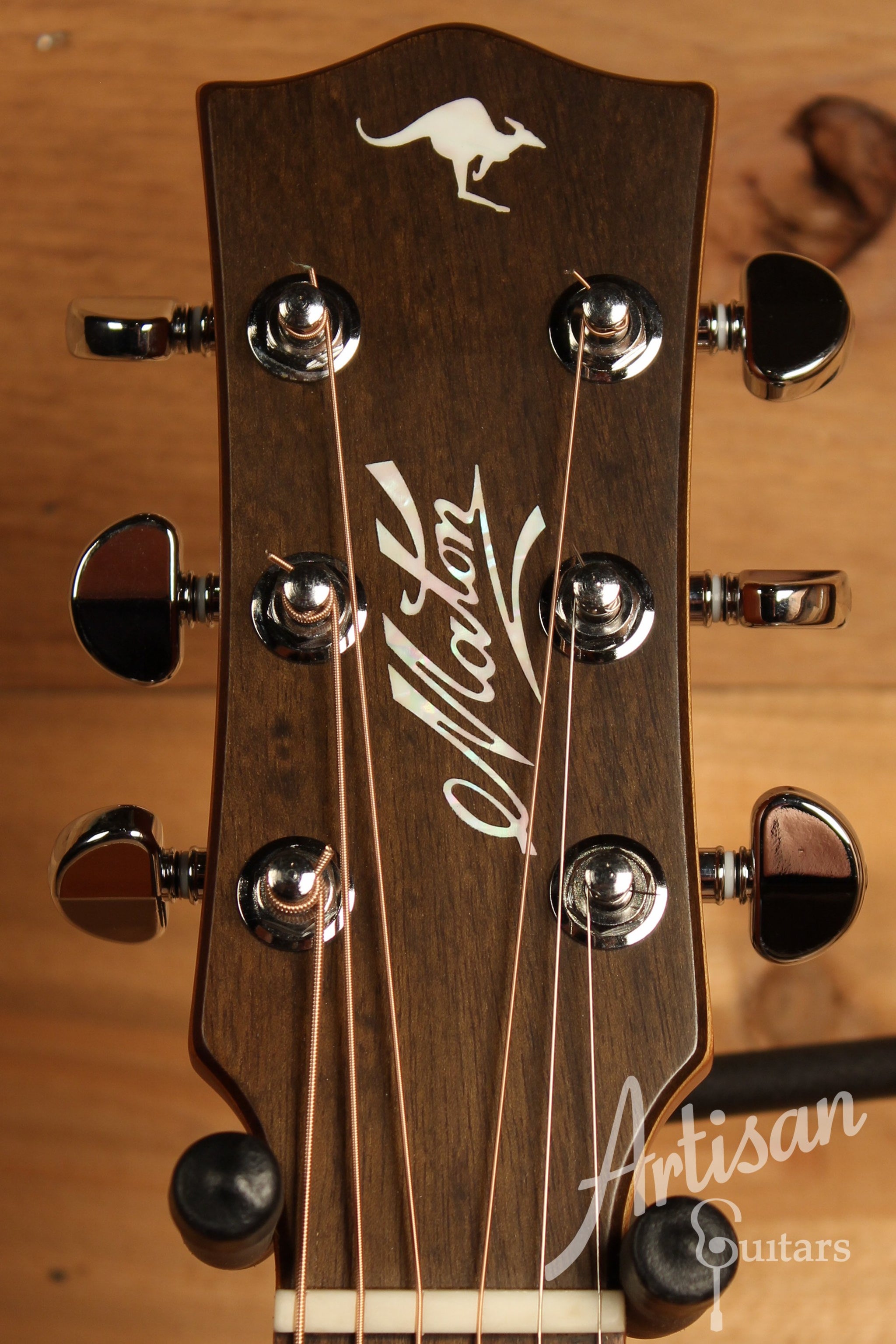 Maton EBG 808C TE Tommy Emmanuel Signature Guitar Cutaway ID-12321 - Artisan Guitars