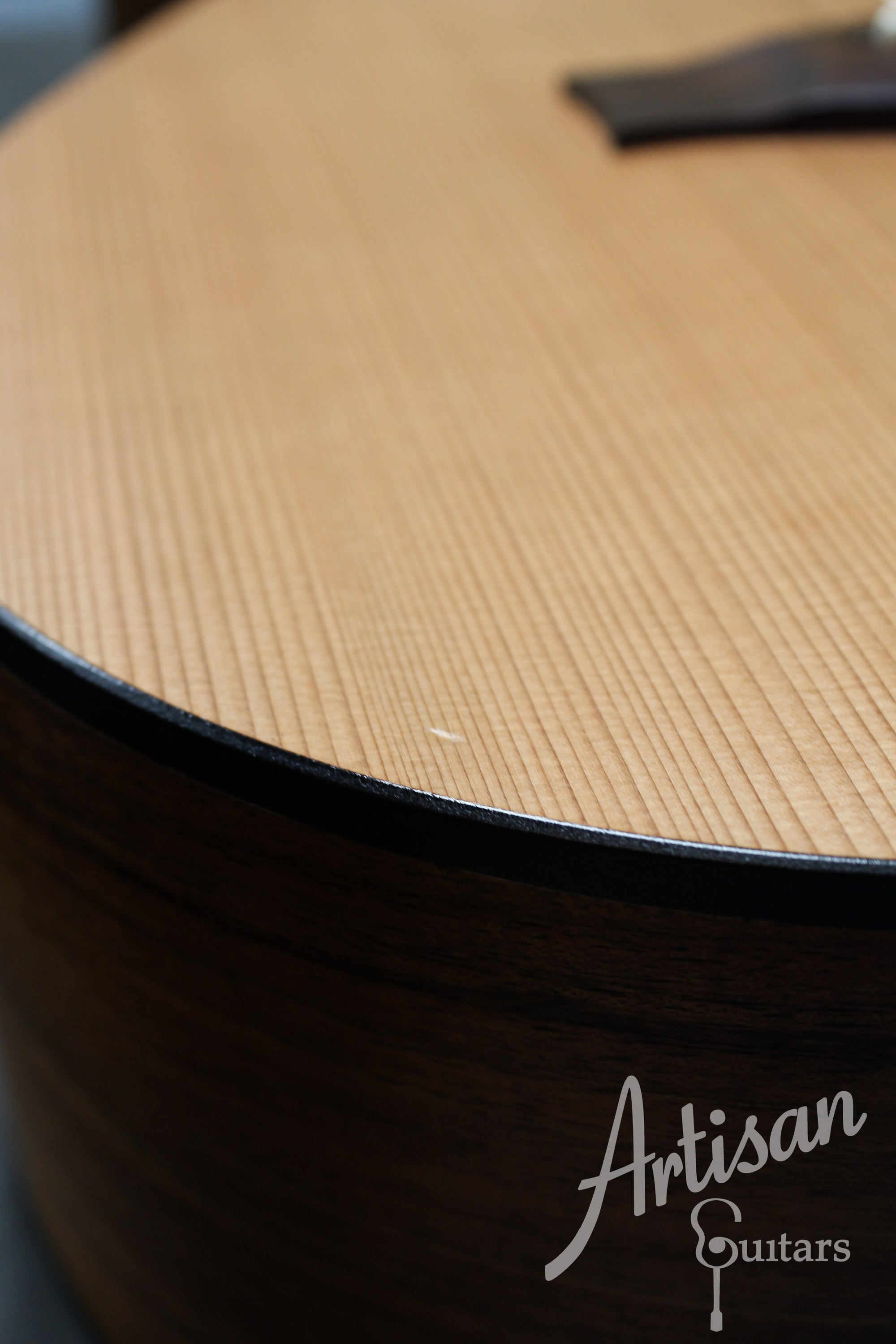 Maton SRS808 Guitar Western Red Cedar and Solid Blackwood ID-12465 - Artisan Guitars