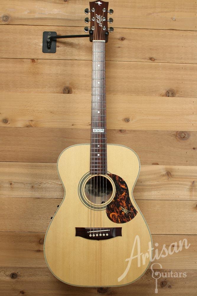 Maton EBG808TE Tommy Emmanuel Signature Sitka and Queensland Maple with AP5-Pro pickup ID-9497 - Artisan Guitars