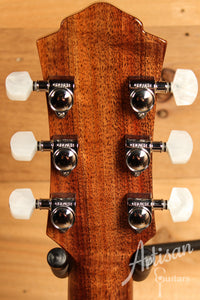 Maton Custom Shop Jumbo w/ "AAA" Sitka & Blackwood ID-12325 - Artisan Guitars