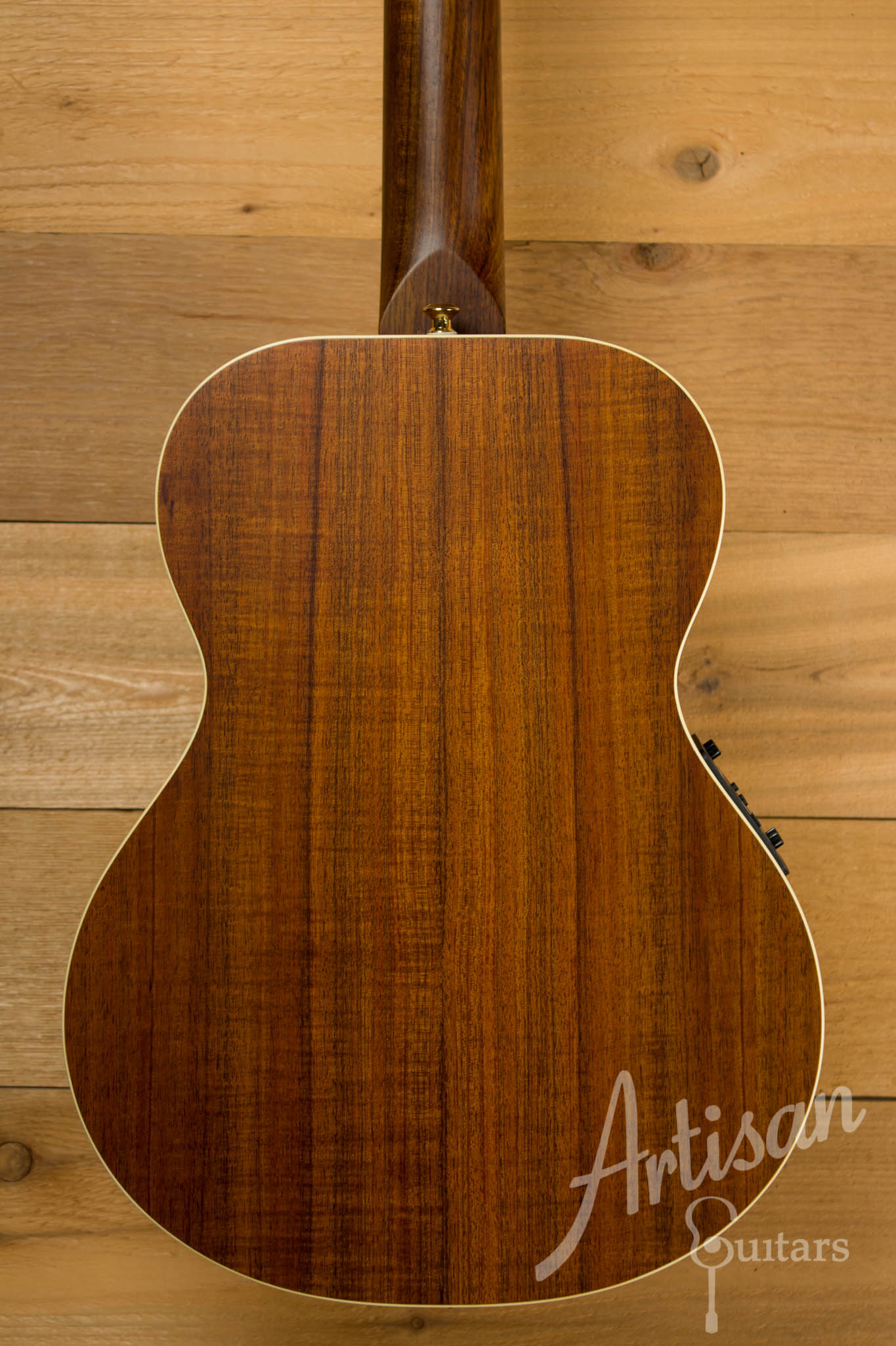 Maton EMD 6 Mini Maton Diesel Guitar Sitka with Blackwood and Vintage Amber Sunburst ID-10616 - Artisan Guitars