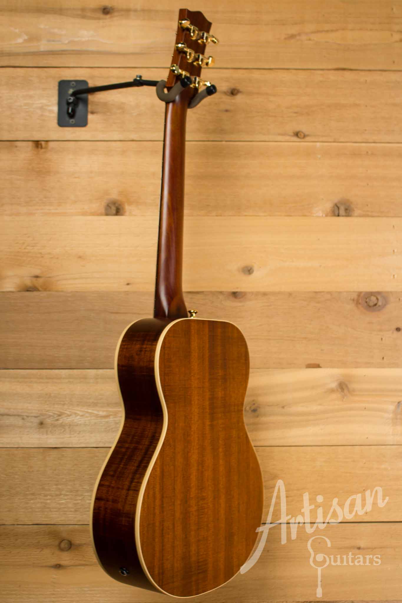 Maton EMD 6 Mini Maton Diesel Guitar Sitka with Blackwood and Vintage Amber Sunburst AP5 ID-10617 - Artisan Guitars