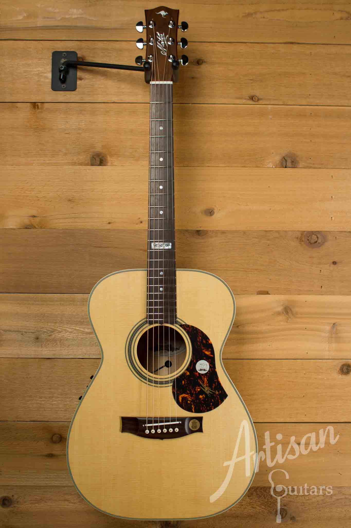 Maton EBG 808 TE Tommy Emmanuel Signature Guitar ID-10528 - Artisan Guitars