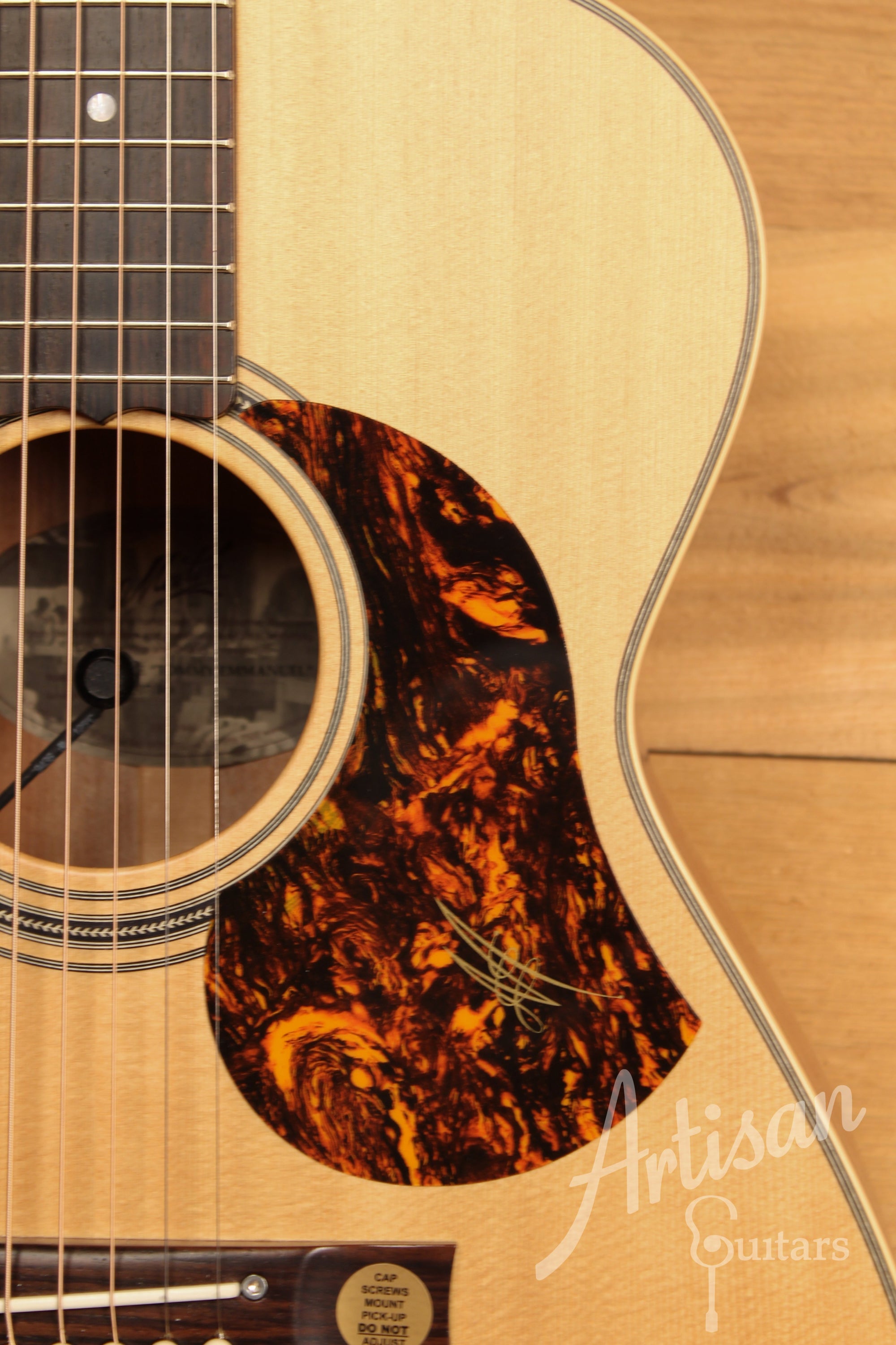 Maton EBG808TE Tommy Emmaunel Signature Sitka and Queensland Maple Pre-Owned 2014 ID-11880 - Artisan Guitars