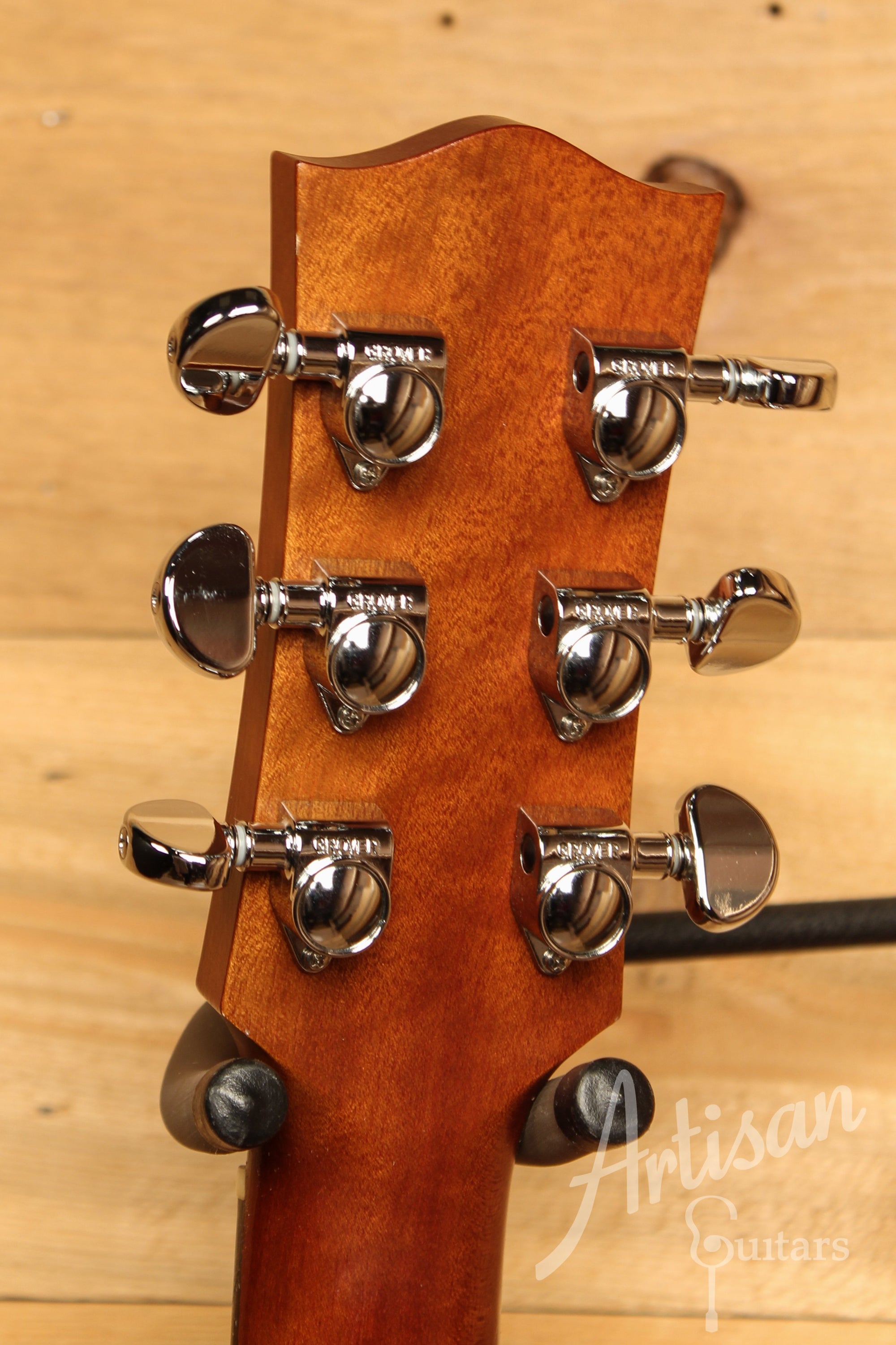 Maton EBG808TE Tommy Emmaunel Signature Sitka and Queensland Maple Pre-Owned 2014 ID-11880 - Artisan Guitars
