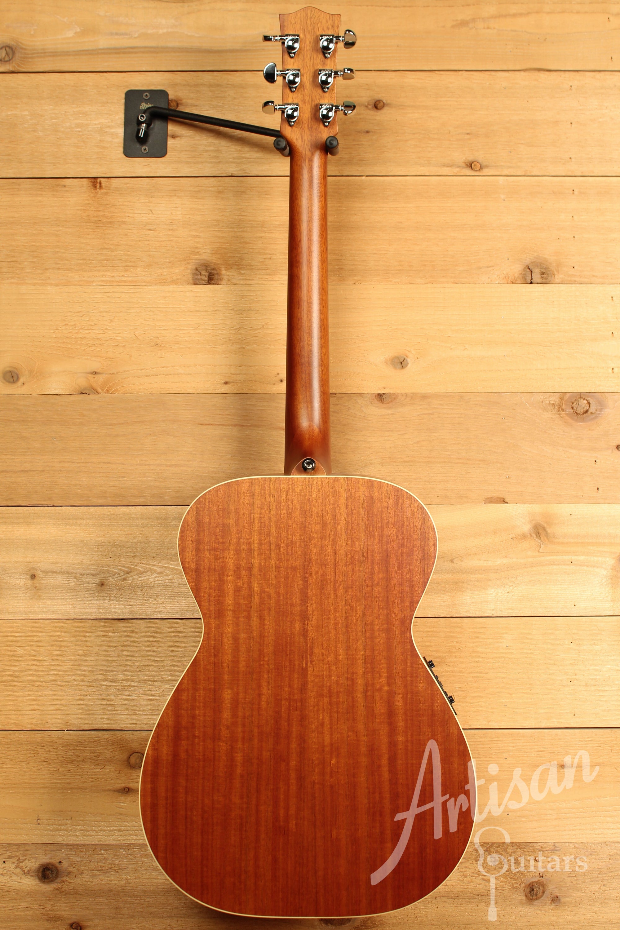 Maton EBG 808 TE Tommy Emmanuel Signature Guitar ID-11893 - Artisan Guitars