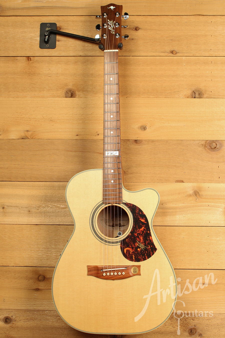 Maton EBG 808C TE Tommy Emmanuel Signature Guitar Cutaway ID-11892 - Artisan Guitars