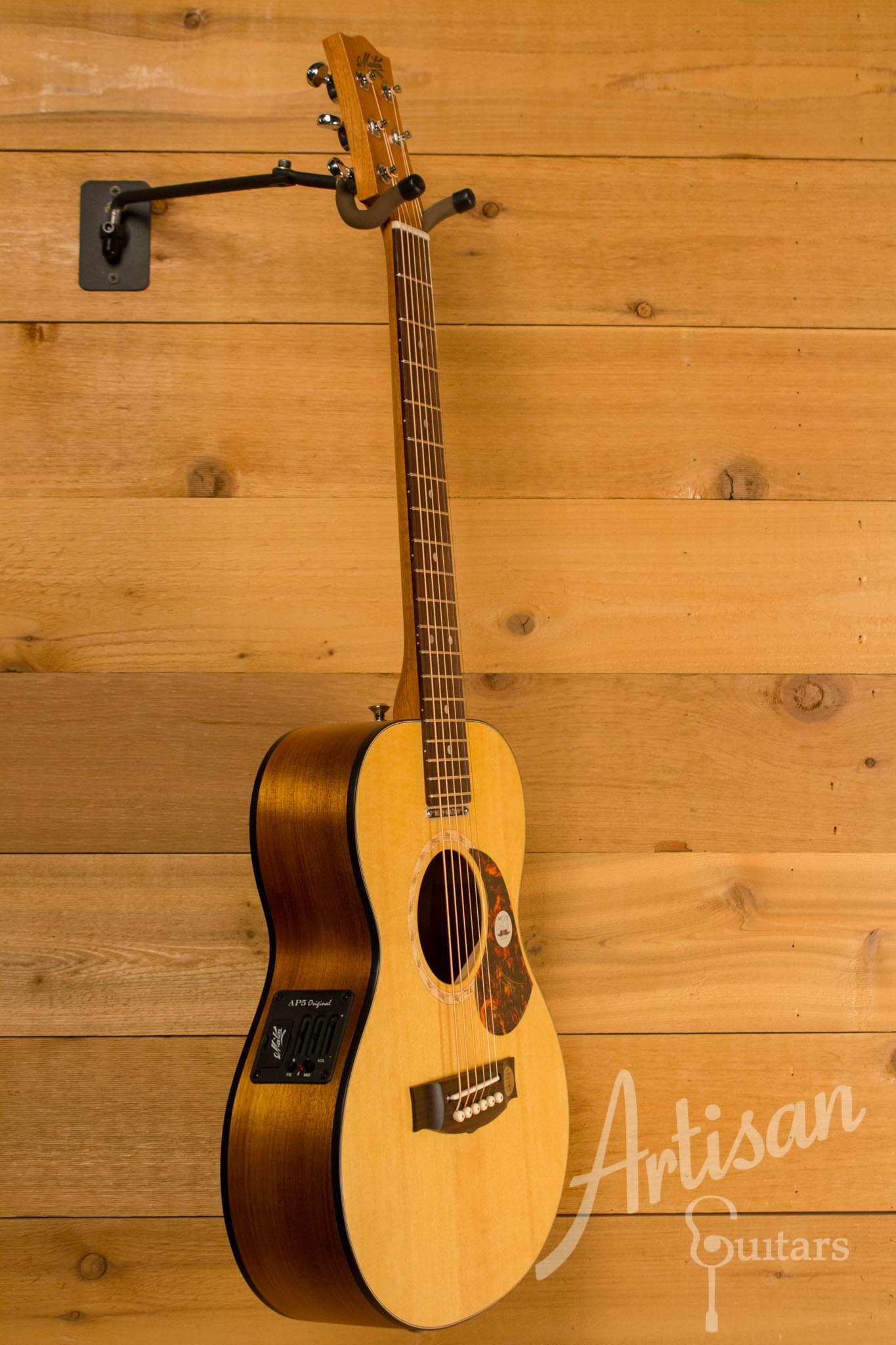 Maton EMS6 Mini Guitar Sitka Spuce and Blackwood ID-10684 - Artisan Guitars