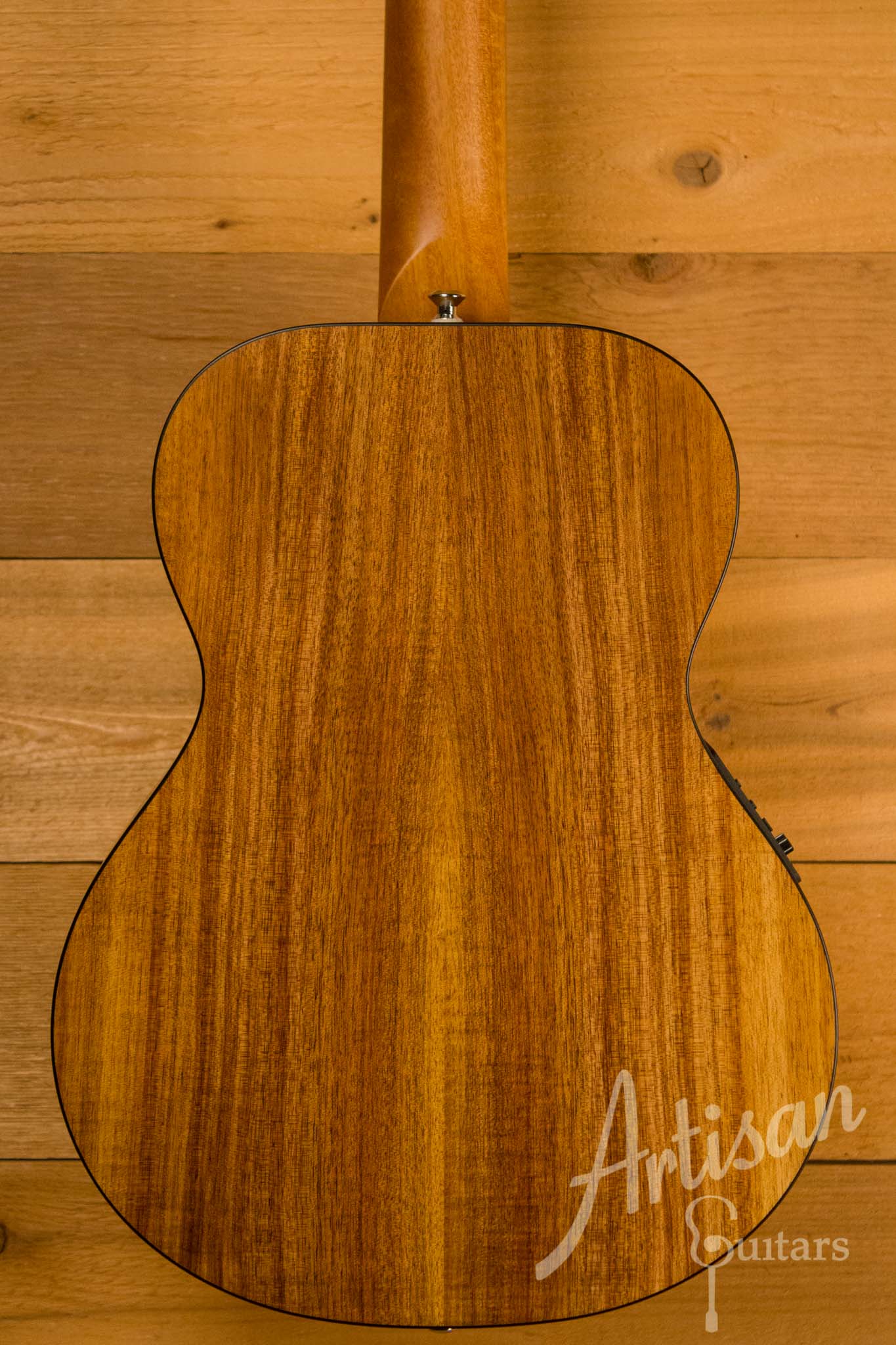 Maton EMS6 Mini Guitar Sitka Spuce and Blackwood ID-10684 - Artisan Guitars