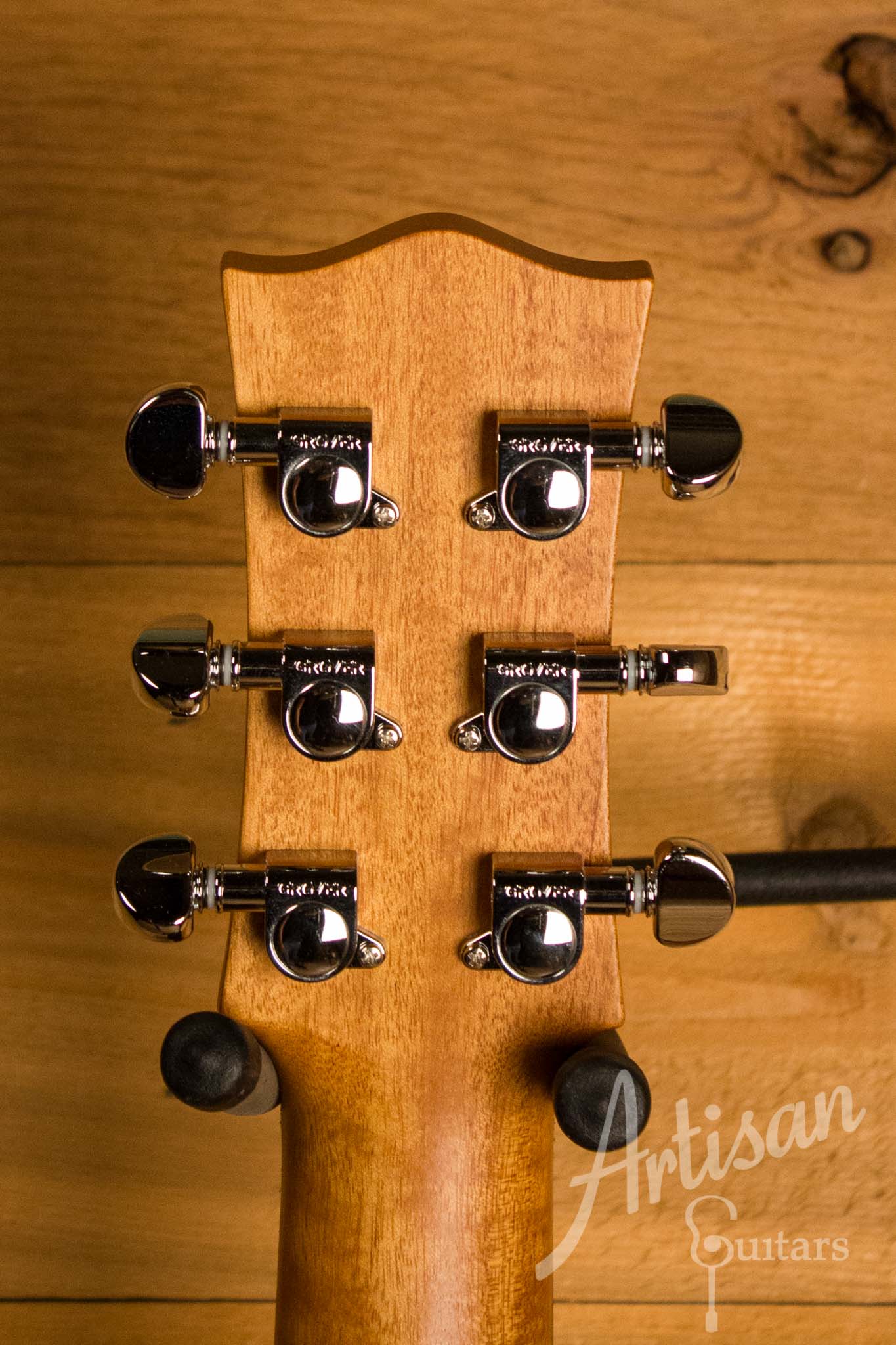 Maton EMS6 Mini Guitar Sitka Spuce and Blackwood ID-10684 - Artisan Guitars