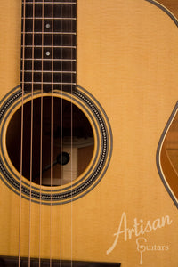 Maton T.E Personal Guitar Sitka Spruce and AAA"Bees Wings" Queensland Maple ID-10694 - Artisan Guitars