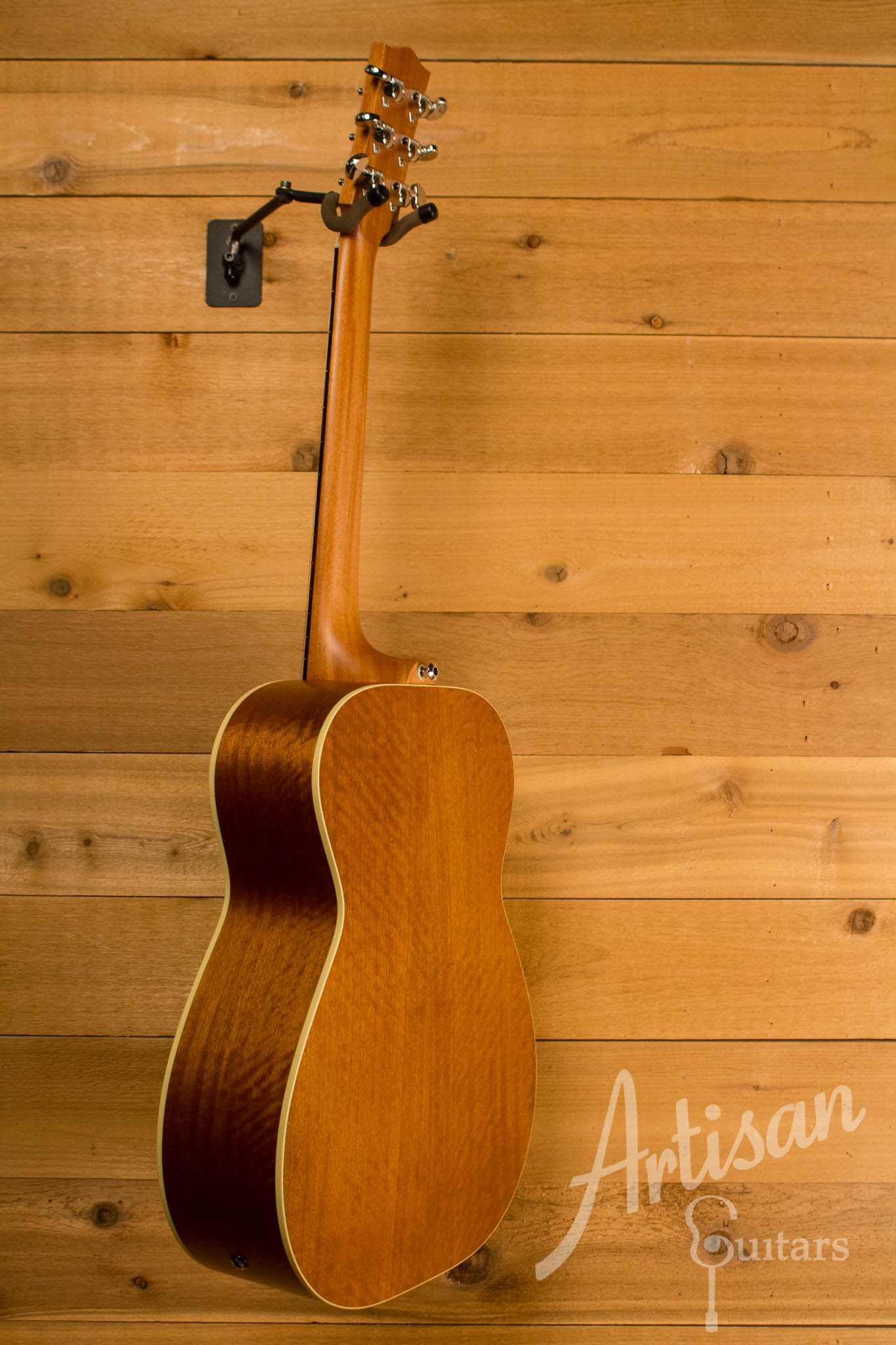 Maton T.E Personal Guitar Sitka Spruce and AAA"Bees Wings" Queensland Maple ID-10694 - Artisan Guitars