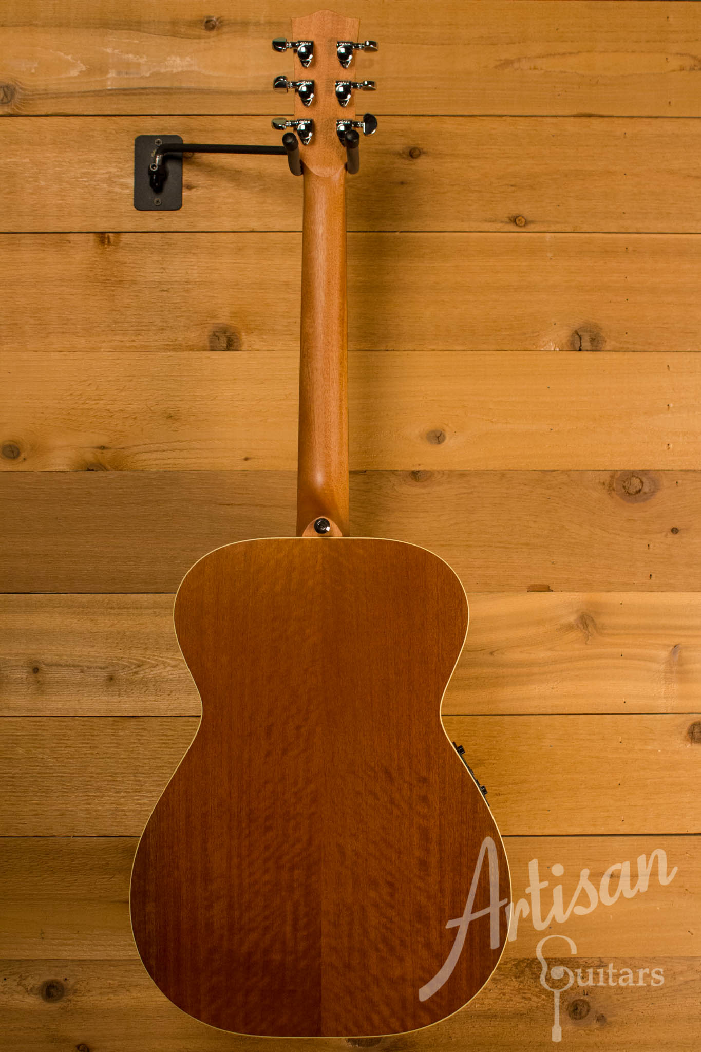 Maton T.E Personal Guitar Sitka Spruce and Queensland Maple ID-10695 - Artisan Guitars