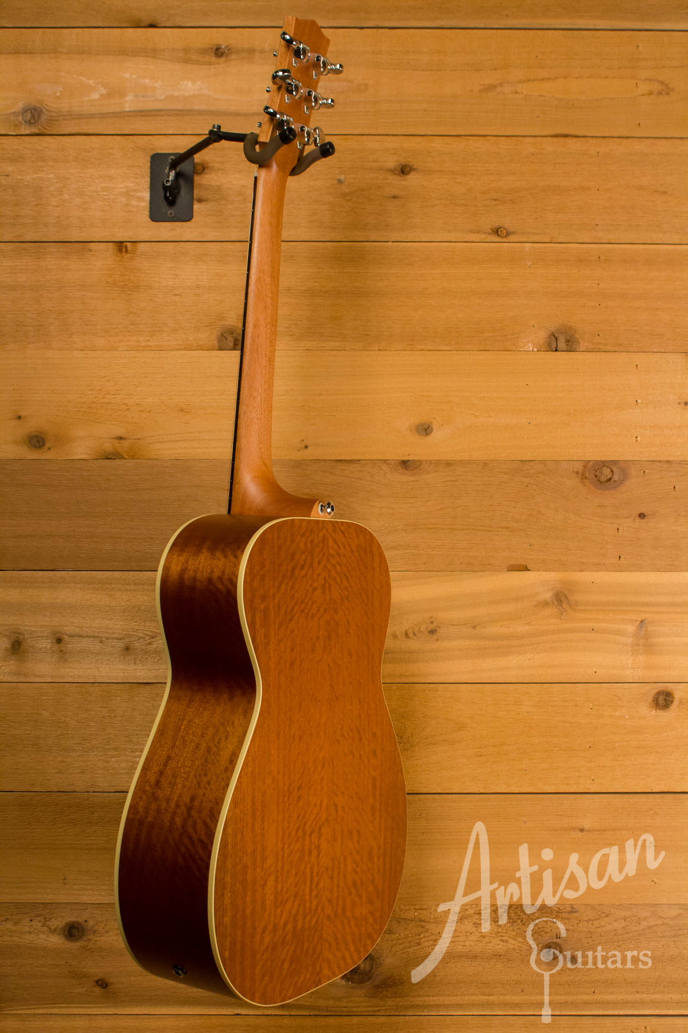Maton T.E Personal Guitar Sitka Spruce and Queensland Maple ID-10695 - Artisan Guitars