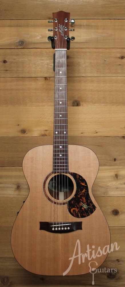 Maton SRS808 Western Red Cedar and Solid Blackwood ID-9676 - Artisan Guitars