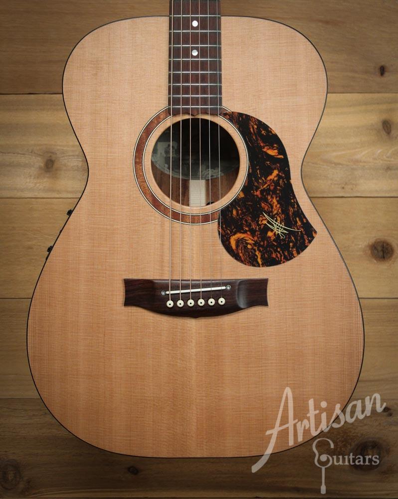 Maton SRS808 Western Red Cedar and Solid Blackwood ID-9676 - Artisan Guitars