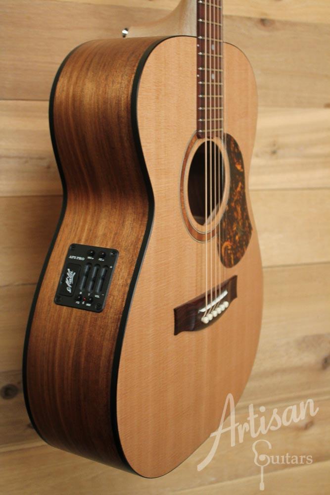 Maton SRS808 Western Red Cedar and Solid Blackwood ID-9676 - Artisan Guitars