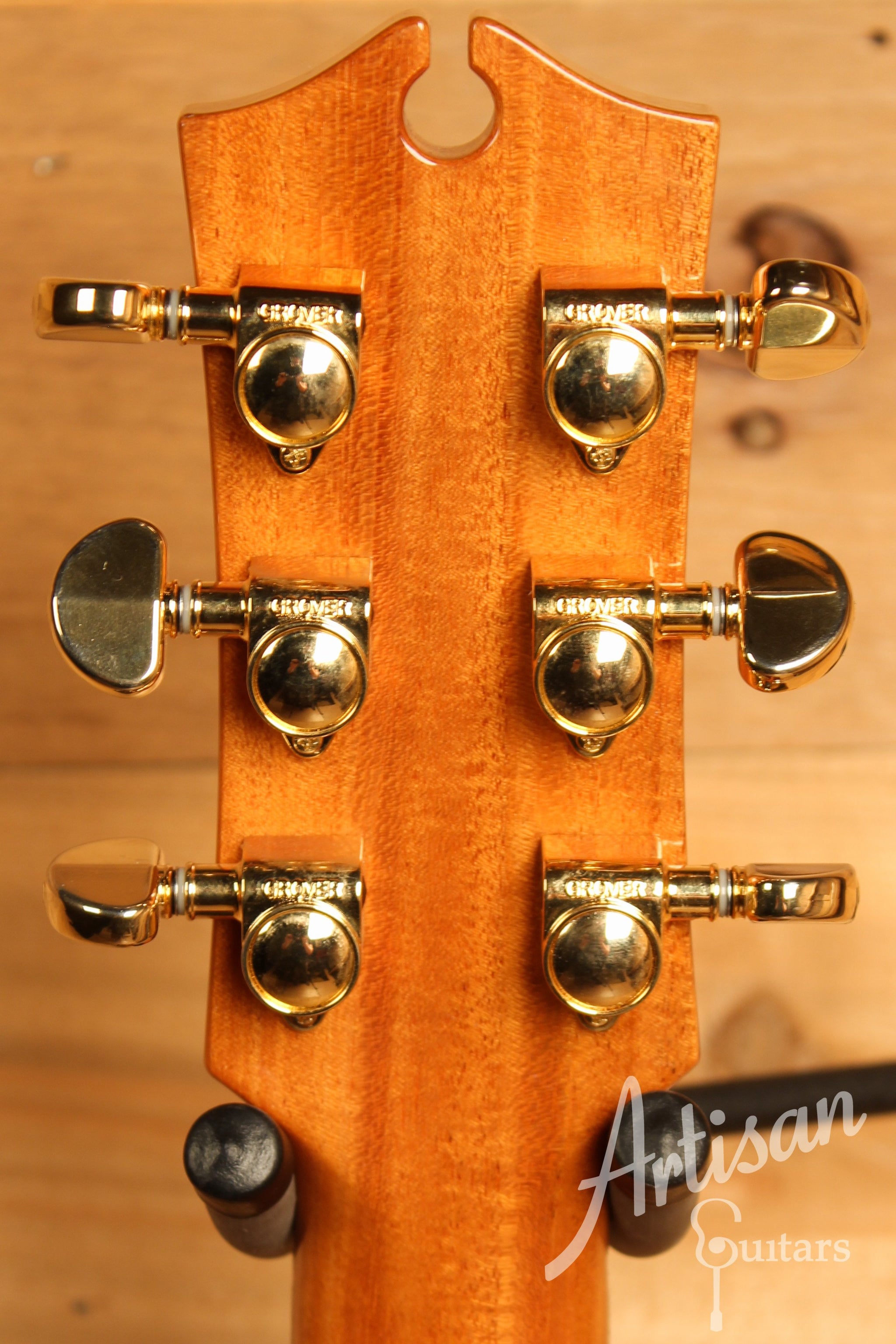 Maton EM100C Messiah Guitar Sitka Spruce and Indian Rosewood Pre-Owned 2015 ID-12366 - Artisan Guitars