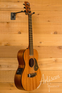 Maton EMM 6 Mini Maton Guitar All Mahogany Pre-Owned 2014 ID-10715 - Artisan Guitars