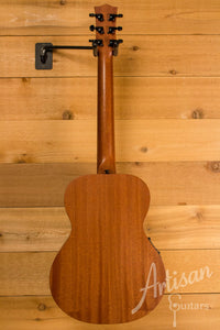 Maton EMM 6 Mini Maton Guitar All Mahogany Pre-Owned 2014 ID-10715 - Artisan Guitars