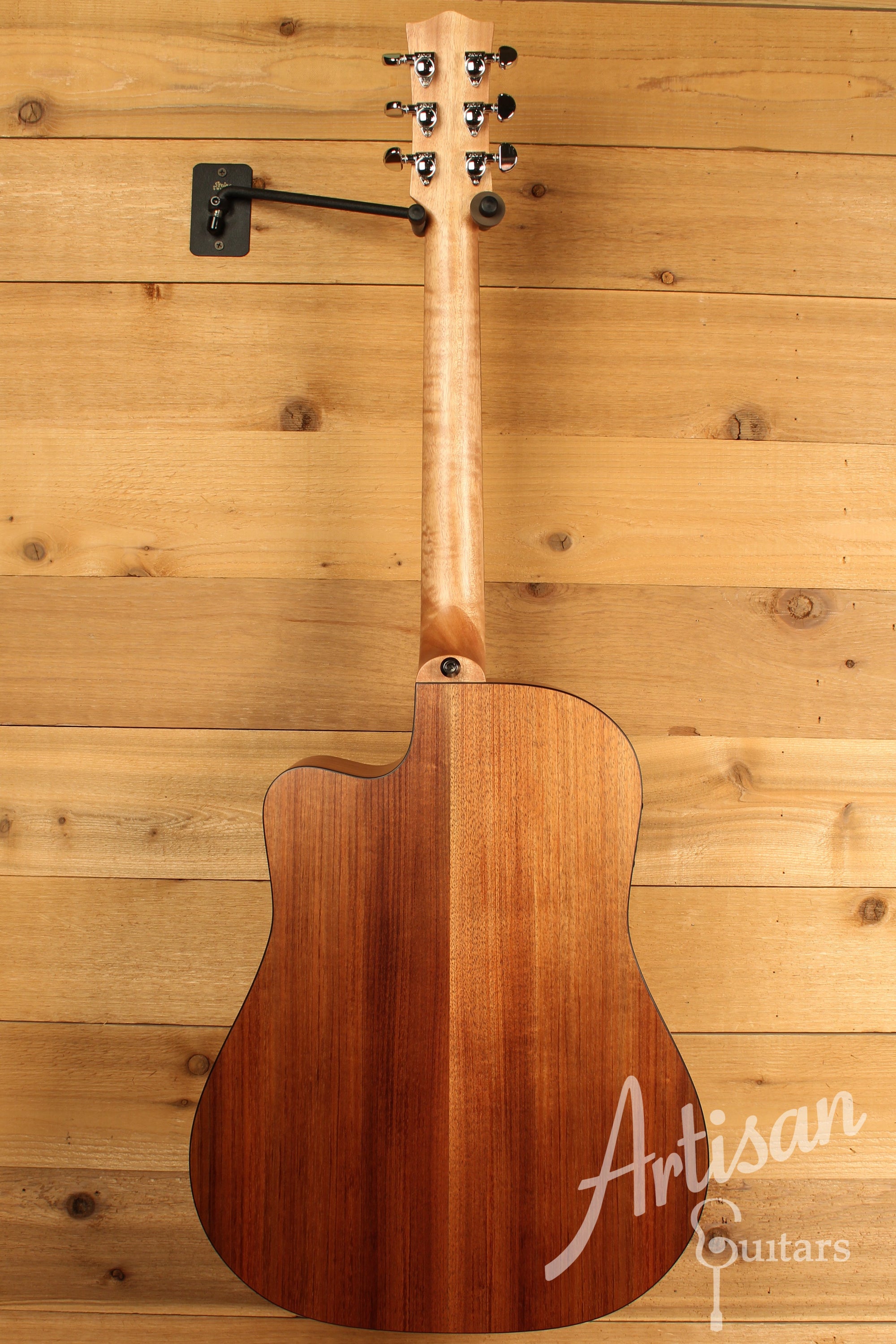 Maton EBW70C Blackwood Dreadnought w/ AP5 Pro ID-12371 - Artisan Guitars