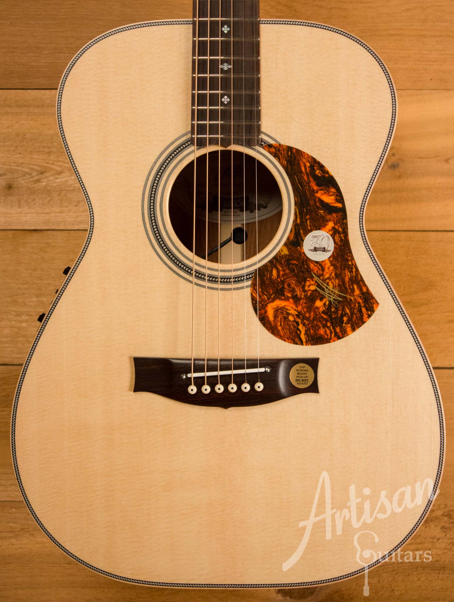 Maton EBG808 Artist Series Sitka Spruce and Blackwood ID-10718 - Artisan Guitars