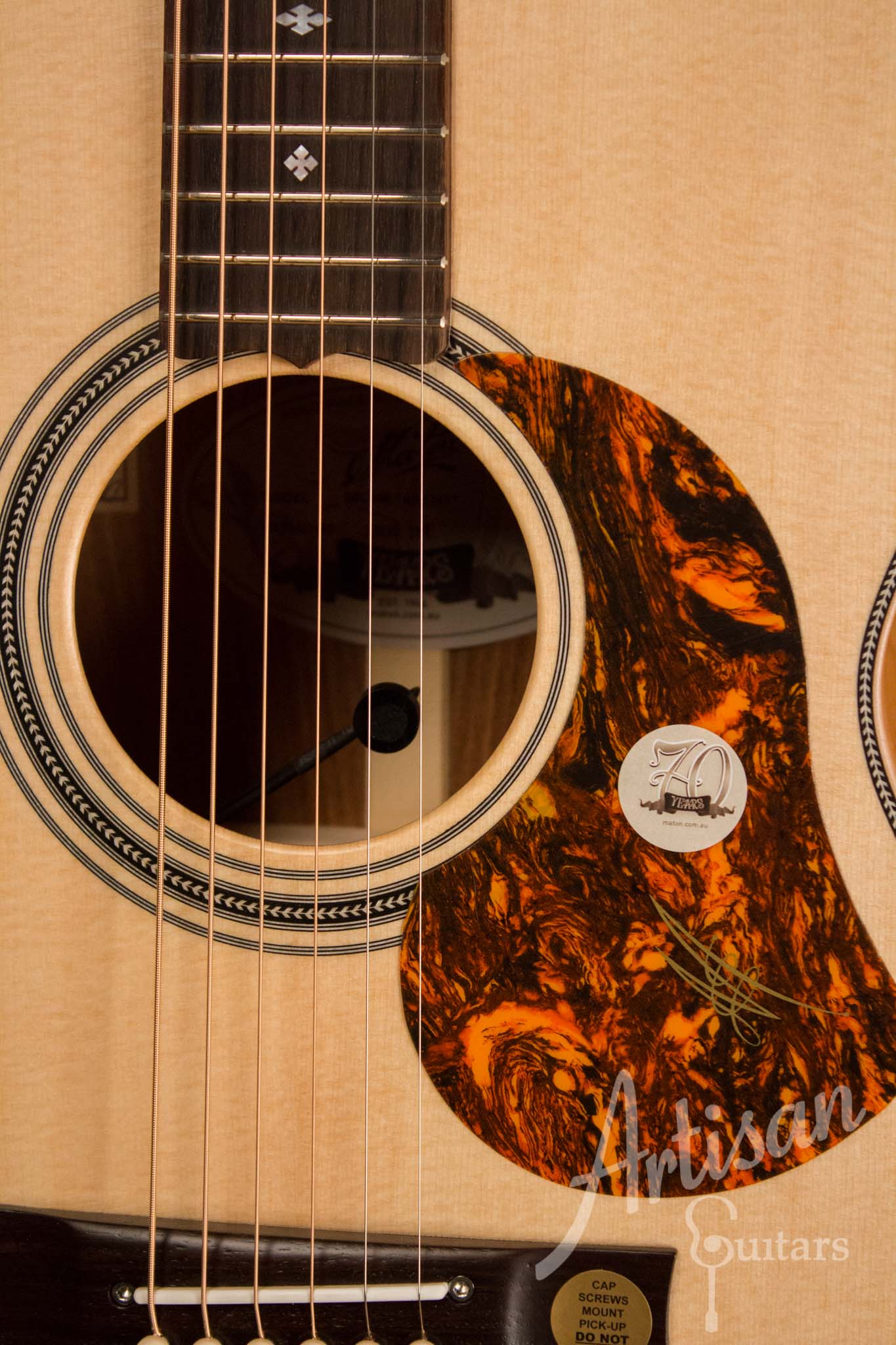 Maton EBG808 Artist Series Sitka Spruce and Blackwood ID-10718 - Artisan Guitars