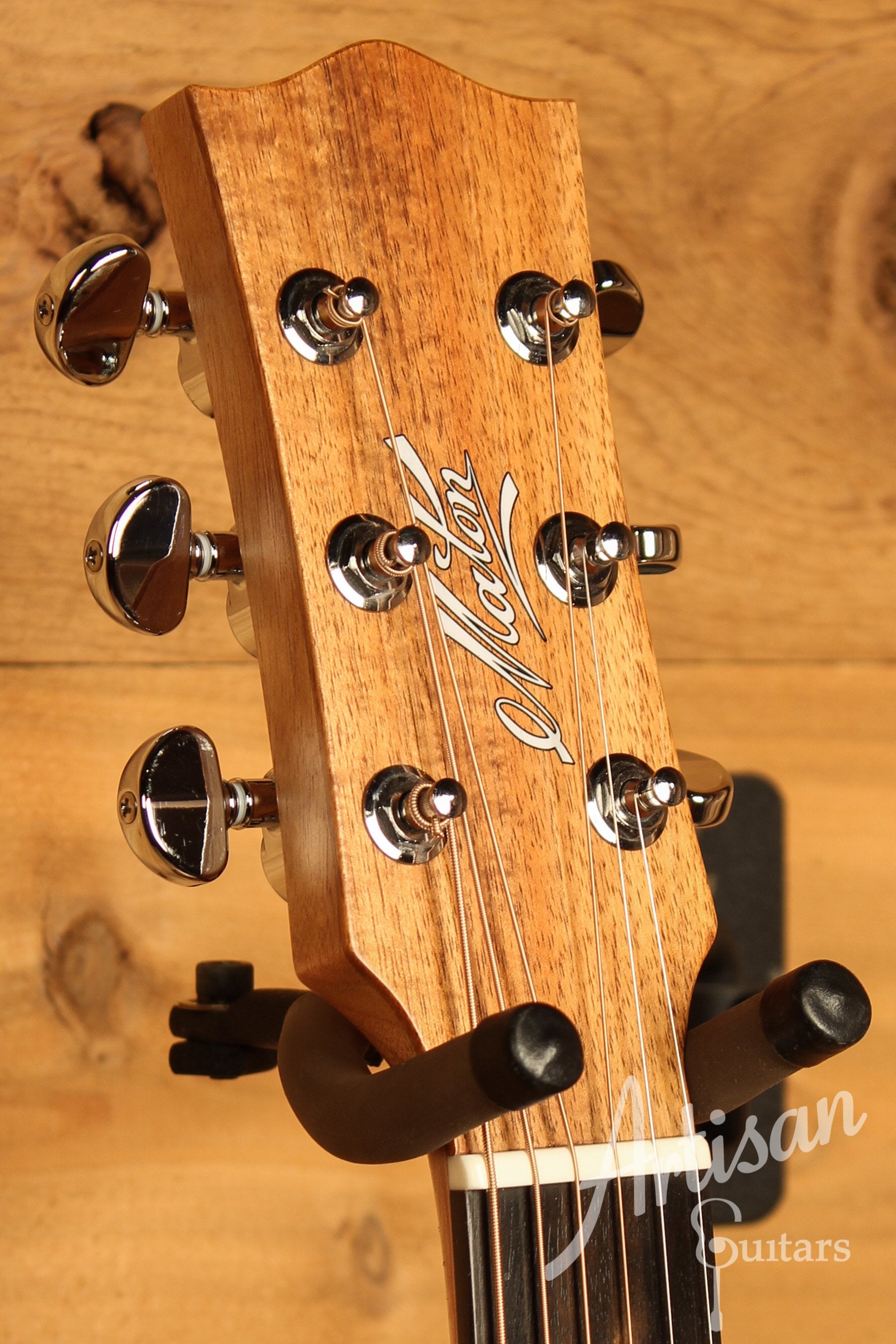 Maton EBW70C Blackwood Dreadnought w/ AP5 Pro ID-12371 - Artisan Guitars