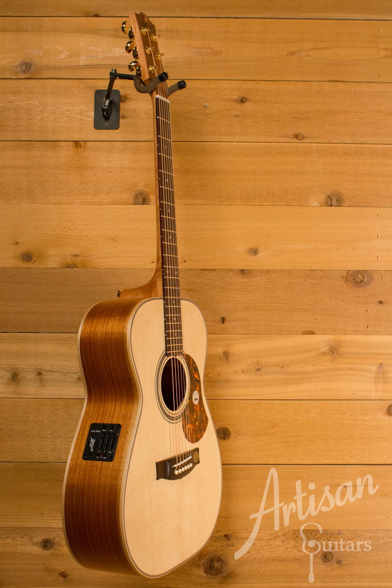 Maton EBG808 Artist Series Sitka Spruce and Blackwood ID-10718 - Artisan Guitars