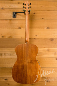 Maton EBG808 Artist Series Sitka Spruce and Blackwood ID-10718 - Artisan Guitars