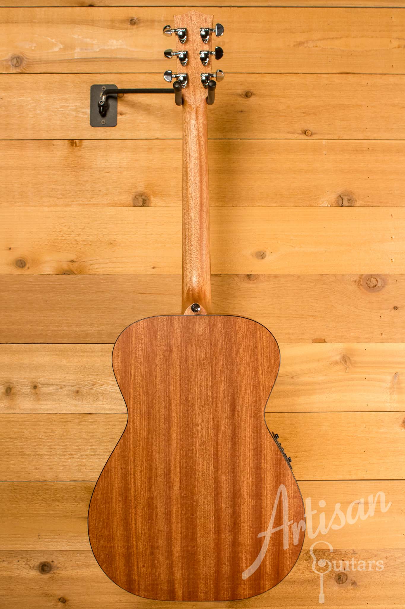 Maton M808 Guitar Sapele Top, Back, and Sides with AP5 Pro pickup ID-10720 - Artisan Guitars