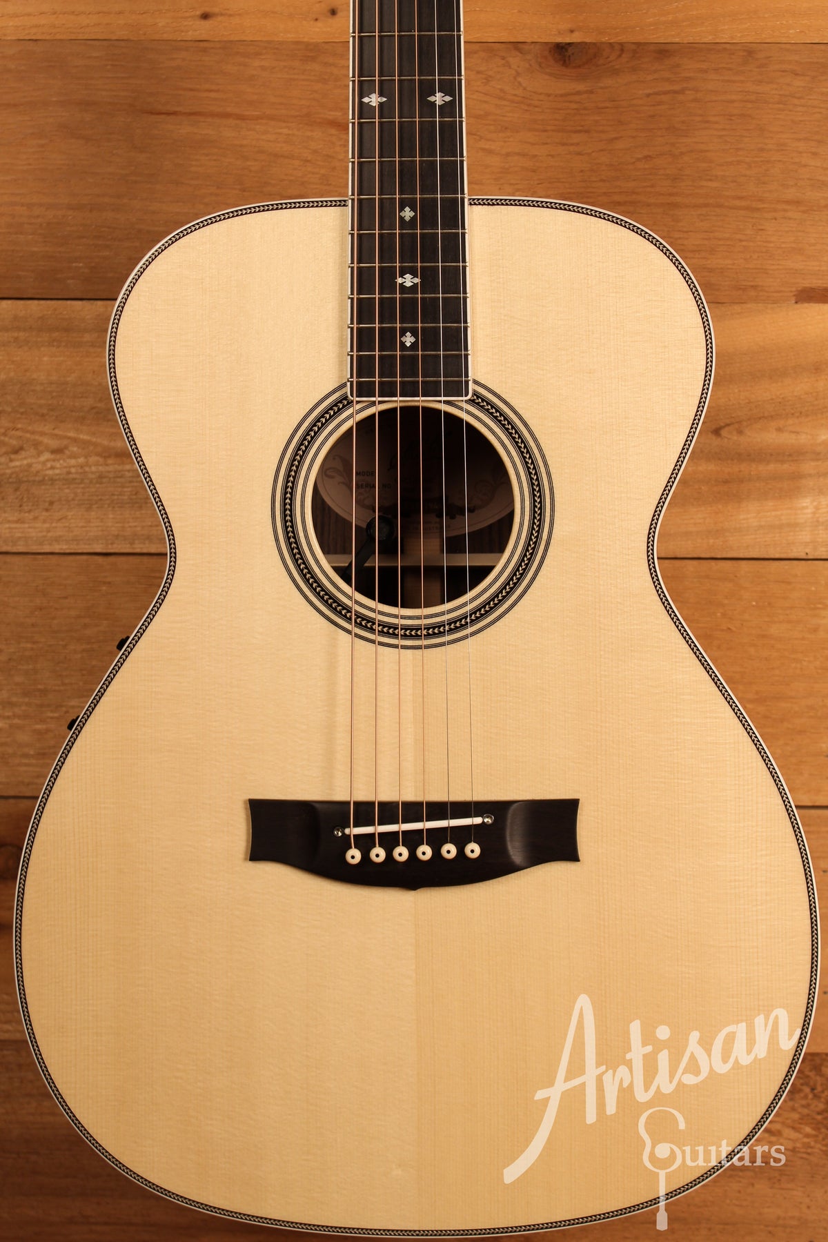 Maton Custom Shop Classic Guitar with European Spruce and Indian Rosewood ID-12374 - Artisan Guitars