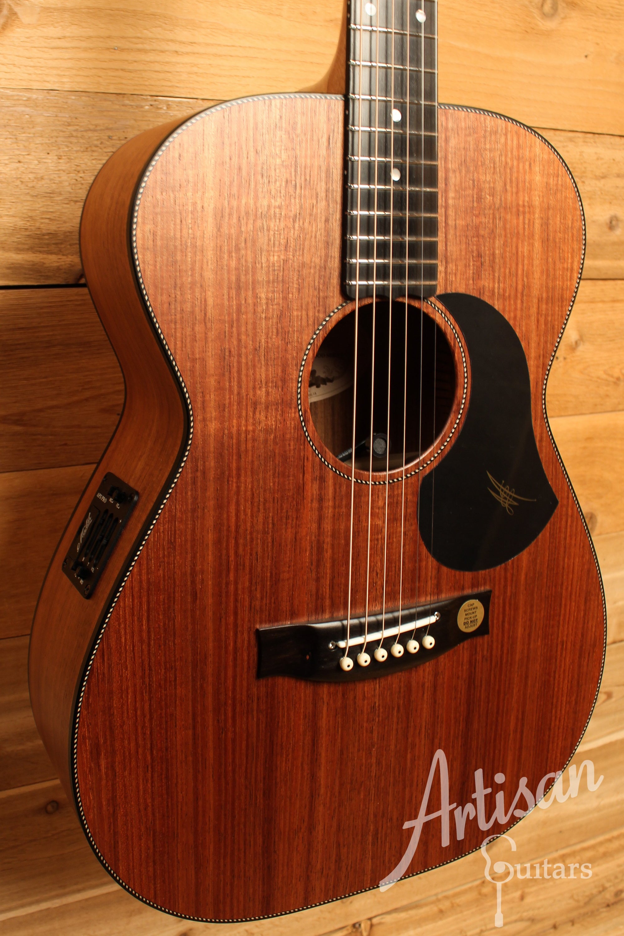 Maton EBW808 Guitar w/ Blackwood Top, Back & Sides w/ AP5 Pro Pickup System ID-12375 - Artisan Guitars