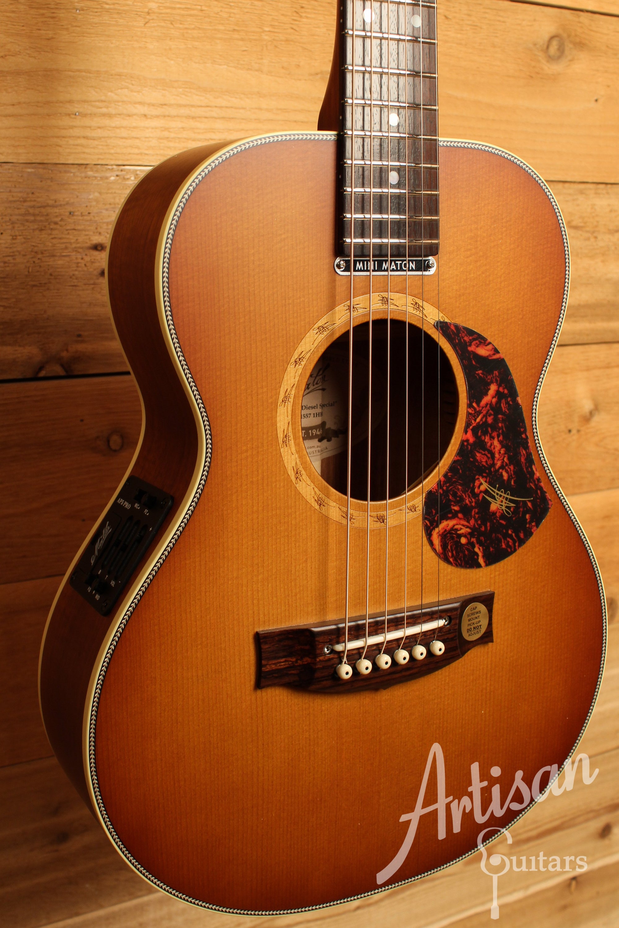 Maton EMD6 Mini Maton Diesel Sitka with Blackwood and Vintage Amber Sunburst  ID-12623 - Artisan Guitars