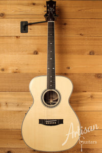Maton Custom Shop Classic Guitar with European Spruce and Indian Rosewood ID-12628 - Artisan Guitars