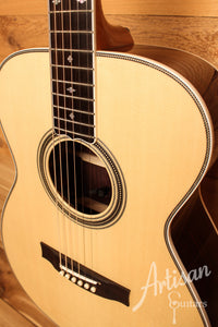 Maton Custom Shop Classic Guitar with European Spruce and Indian Rosewood ID-12628 - Artisan Guitars