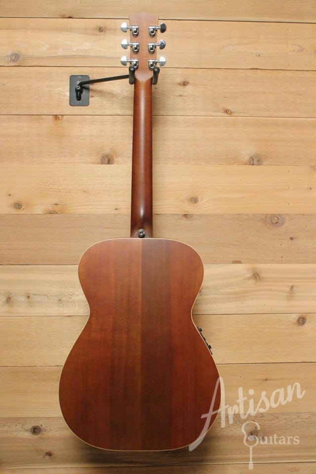 Pre-Owned 2014 Maton EBG808TE Tommy Emmanuel Signature Sitka and Queensland Maple ID-9783 - Artisan Guitars