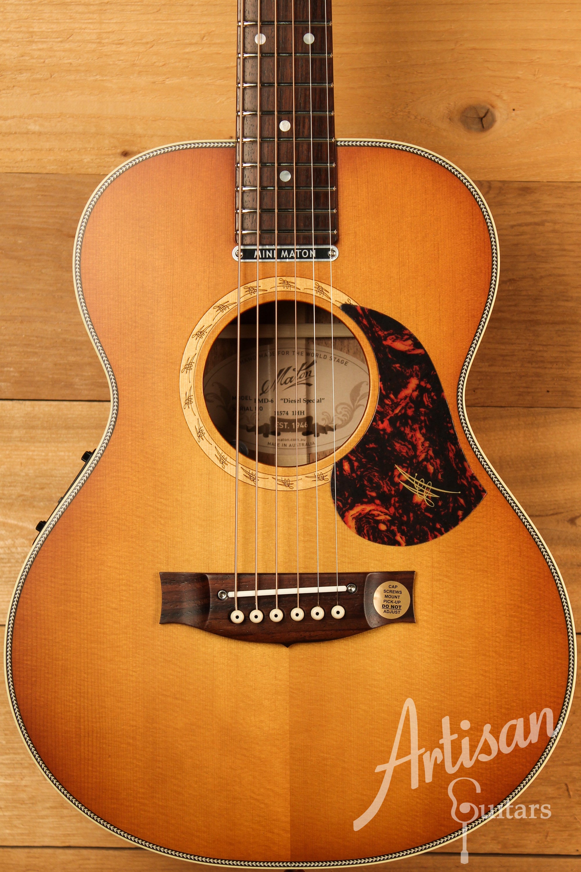 Maton EMD6 Mini Maton Diesel Sitka with Blackwood and Vintage Amber Sunburst ID-12637 - Artisan Guitars