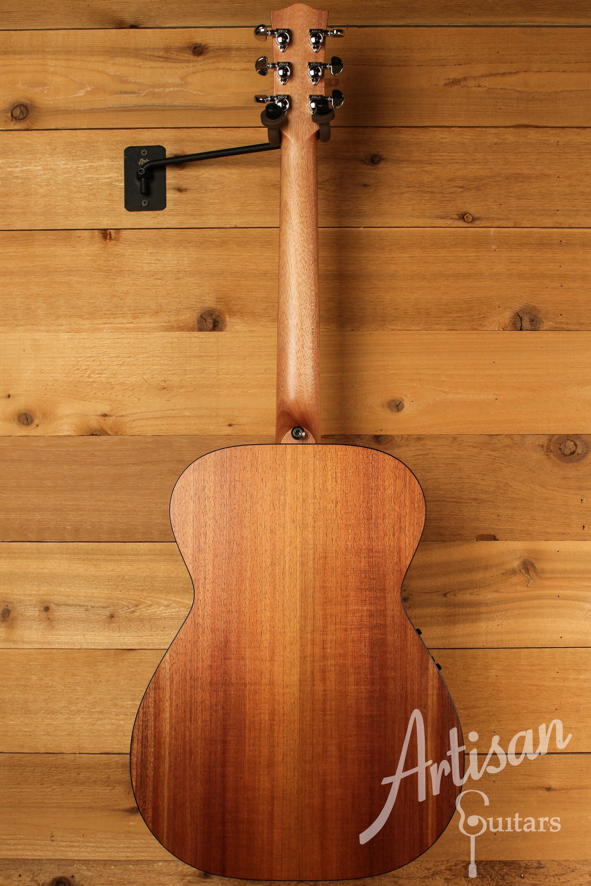 Maton EBW808 Guitar w/ Blackwood Top, Back & Sides w/ AP5 Pro Pickup System ID-12638 - Artisan Guitars